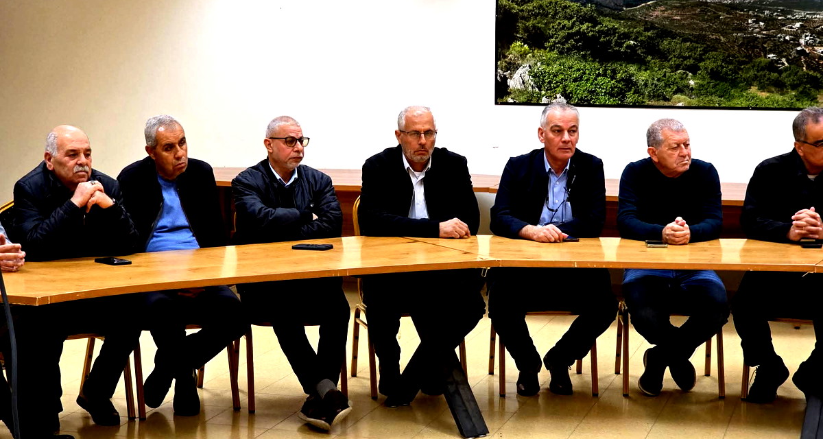 عرابة: عقد اجتماع طارئ عقب إطلاق النار على رئيسَيْ البلدية واللجنة الشعبية... إضراب شامل للسلطات المحلية يوم غد 