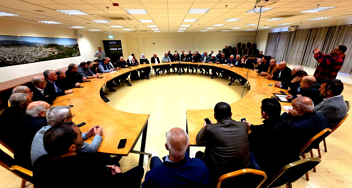 اجتماع طارئ للمتابعة| إضراب للسلطات المحلية غدًا وإضراب عام في عرابة احتجاجًا على إطلاق النار على رئيس البلدية 