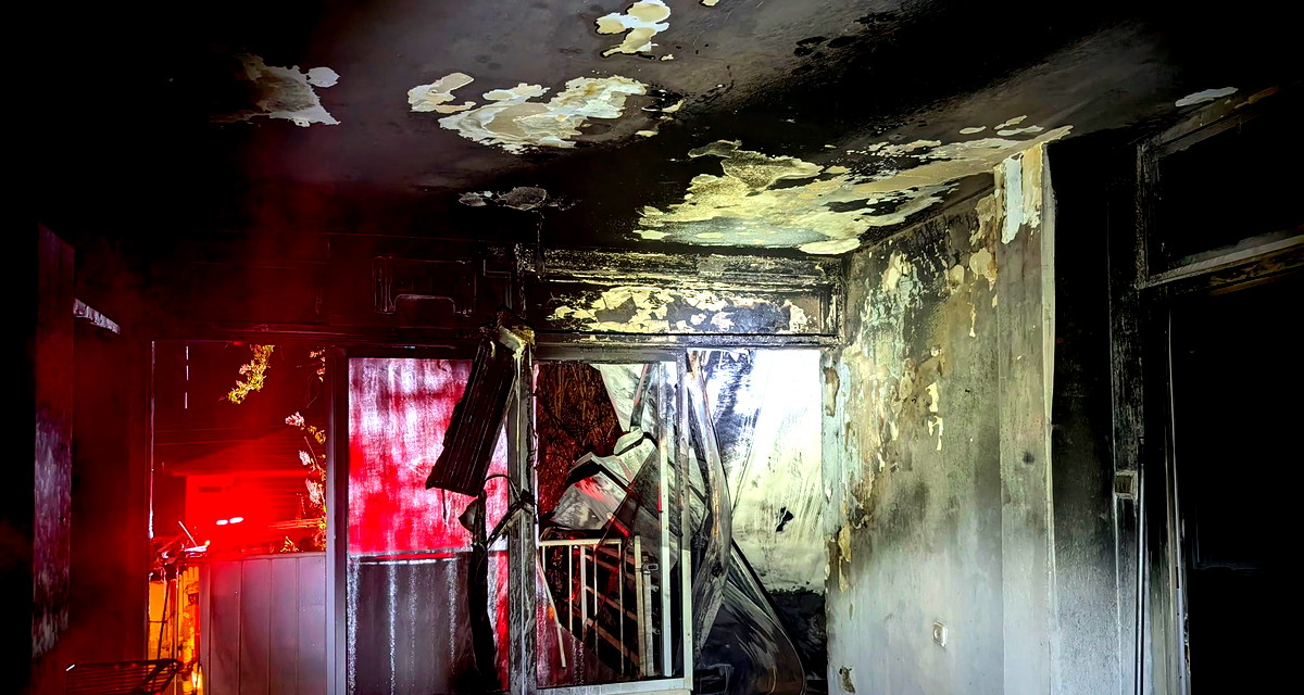 الخضيرة: اندلاع حريق في مبنى سكني.. والطواقم تعمل على تمشيط المكان للبحث عن عالقين