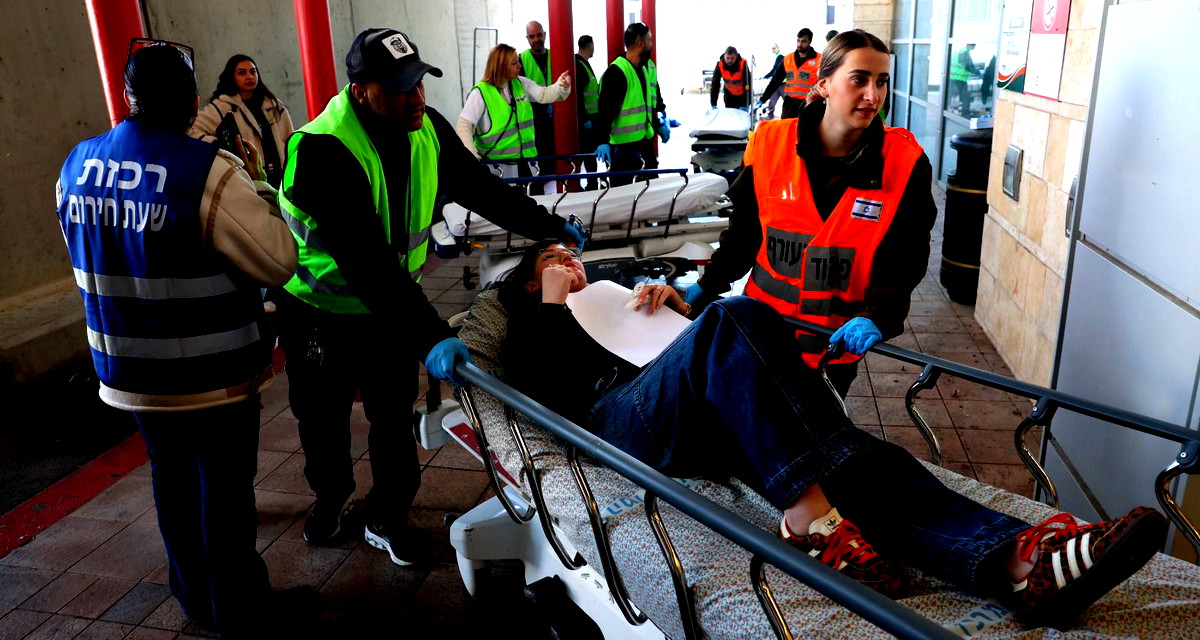 حالة تأهب قصوى في ظل المواجهة: تمرين واسع النطاق في "زيڤ" يحاكي استقبال أعداد كبيرة من المصابين 