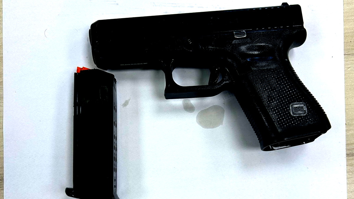 عرعرة النقب: اتهام قاصر بحيازة سلاح بعد محاولته إخفائه وعرقلة التحقيق