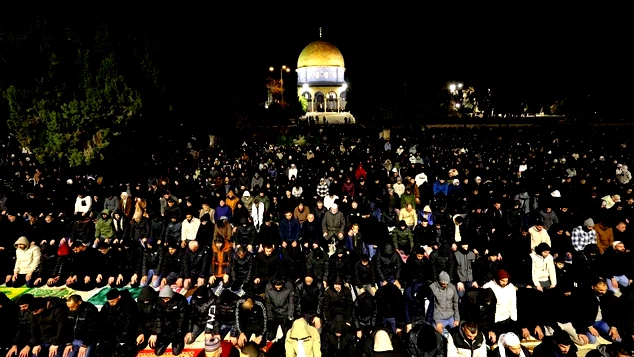 الخارجية الفلسطينية تدين إغلاق إسرائيل المسجد الأقصى وفرض قيود على المصلين في رمضان