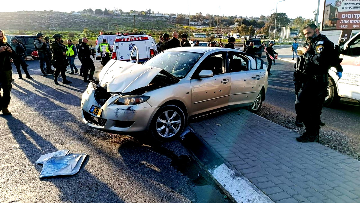 عمليتا طعن ودهس في رمات غان وحاجز زعترة