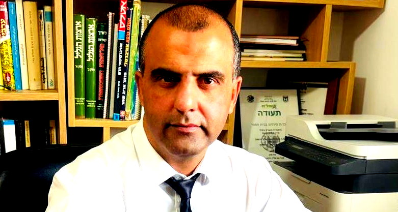 مضيق هرمز: الجغرافيا- التاريخية لممر استراتيجي عالمي.