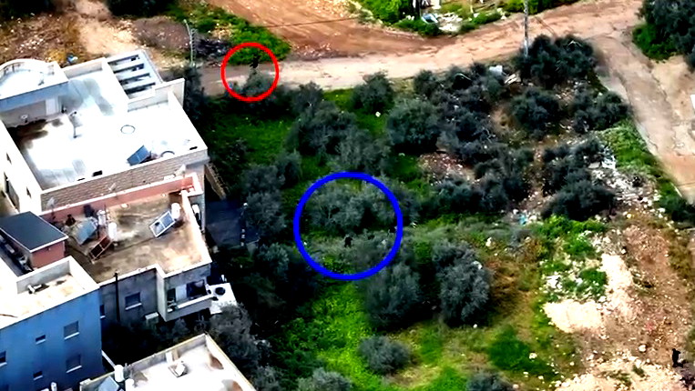 بعد مراقبته بواسطة مسيرة.. اتهام رجل من كفركنا بحيازة وسائل قتالية بعد ضبط أسلحة بحوزته