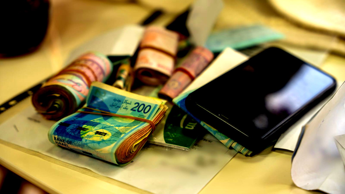 حَوالَيْ 16 مليون شاقل! اعتقال شخص من شمال البلاد بشبهة الاحتيال وتبييض الأموال