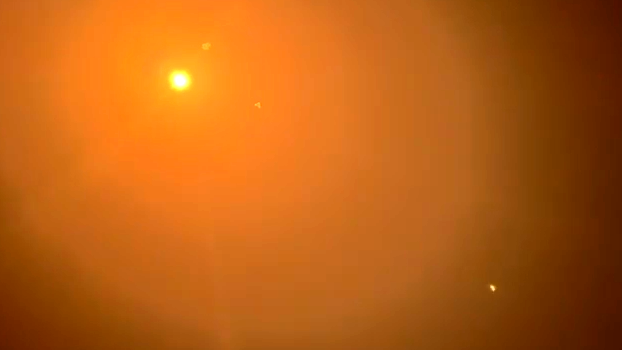 تصعيد ميداني واسع: إطلاق عشرات الصواريخ من لبنان باتجاه الشمال ووسط البلاد خلال دقائق