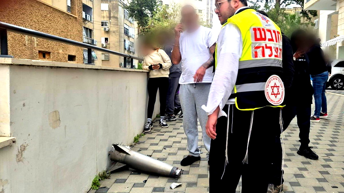 وزير الطاقة الإسرائيلي: أضرار محدودة في شبكة الكهرباء شمالا ولا إصابات تُذكر بالبنى التحتية