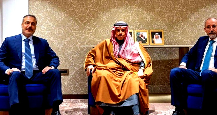 بن فرحان: رسالة السعودية إلى إيران واضحة لن نقبل الابتزاز والتصعيد يقابله تصعيد 