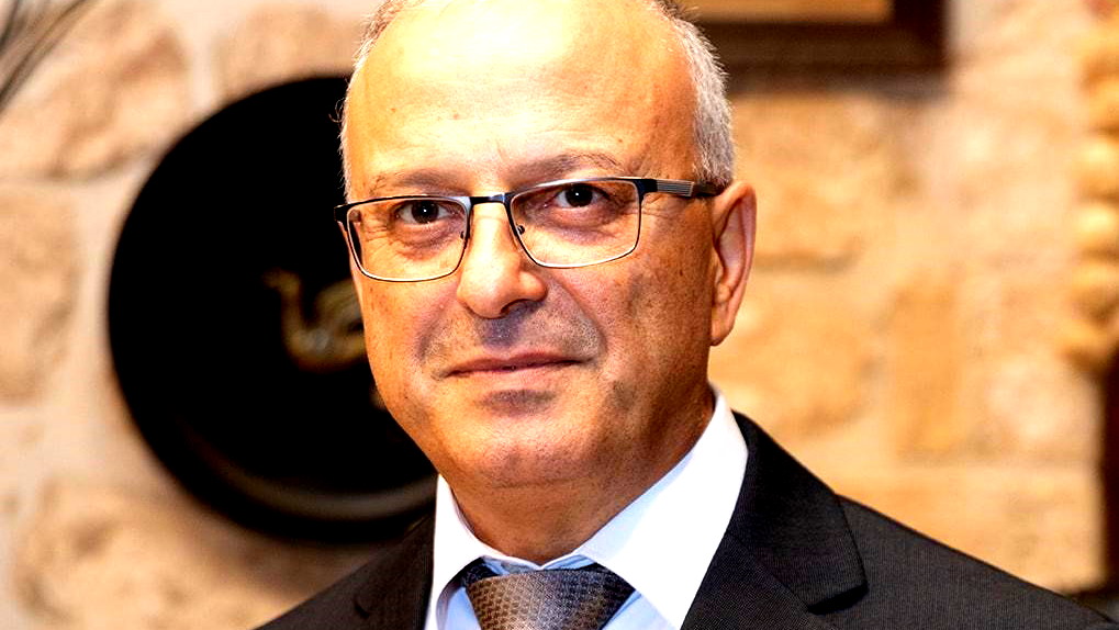 قصة قصيرة- الثالثة ثابتة