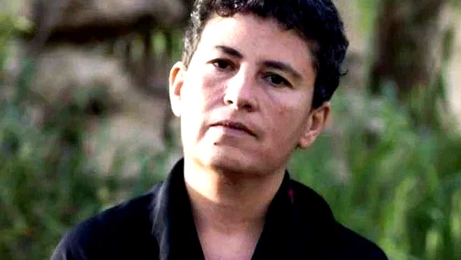 ترامب يؤجّل الضربة… وإيران تنفي التفاوض: الشرق الأوسط على حافة الانفجار