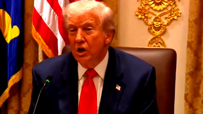 ترامب: إيران وافقت على التخلي عن النووي