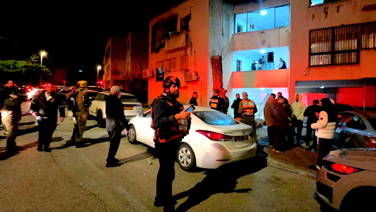 سقوط شظايا صاروخية في حيفا ونيشر وإلحاق أضرار مادية دون وقوع إصابات