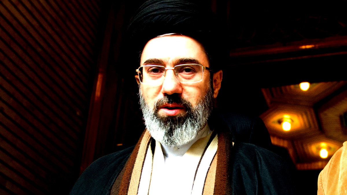 مصدر إيراني: "أبلغنا باكستان برفضنا النقاط الخمس عشرة الواردة في المقترح الأمريكي". 