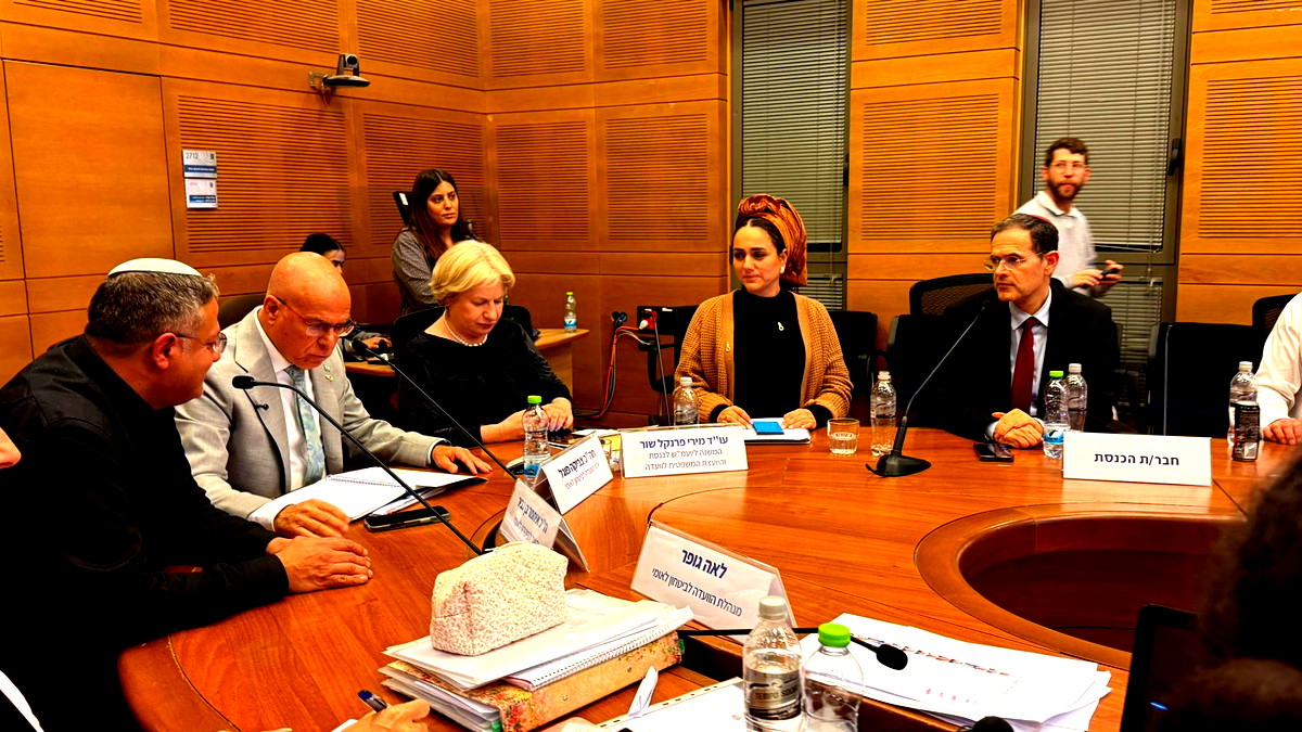 توما-سليمان:  قانون إعدام الأسرى الفلسطينيين وصمة عار اخلاقية وقانونية