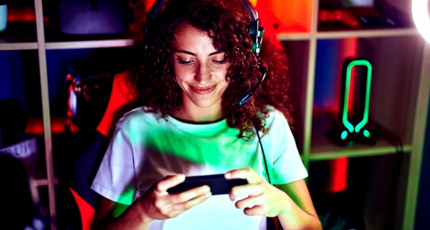  اﻟرﯾﺎﺿﺎت اﻹﻟﻛﺗروﻧﯾﺔ ﻋﻠﻰ اﻟﮭﺎﺗف اﻟﻣﺣﻣول ﺗﻌﯾد رﺳم ﺧرﯾطﺔ اﻟﻣﻧﺎﻓﺳﺔ اﻟﻌﺎﻟﻣﯾﺔ 