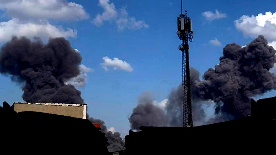 بين القصف والدبلوماسية.. إيران ترفض الهجمات الأميركية وتؤجل الرد على المقترح