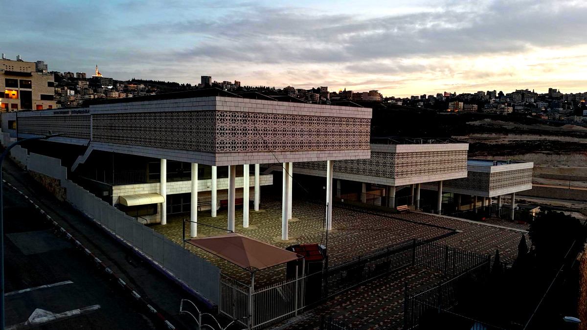 مدرسة خالد سليمان الثانوية في الناصرة  تحقق إنجازا لافتا في استحقاق البجروت بنسبة 90% وتتصدر مدارس الناصرة