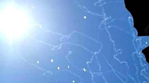 صافرات إنذار متلاحقة في الجليل الغربي: إطلاق صواريخ ومسيّرات من لبنان