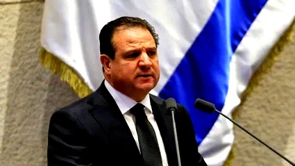 في أحد الشعانين...الشرطة تمنع الكاردينال باتسيبالا من دخول القيامة والنائب عودة يستجوب