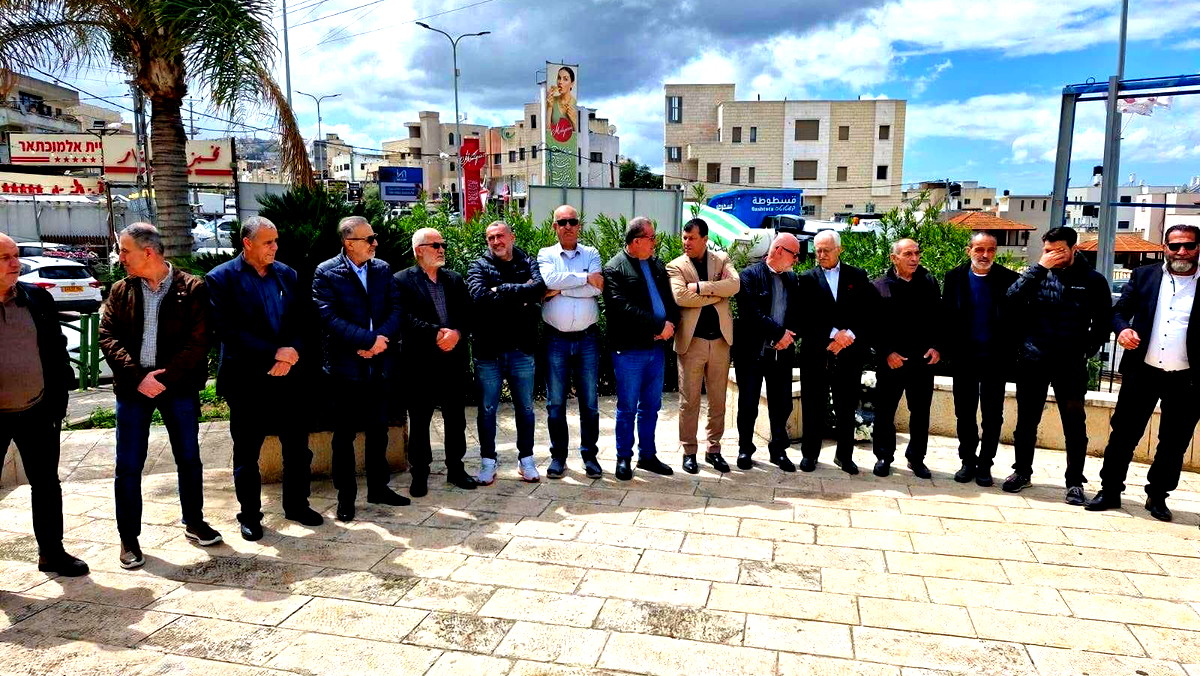 يوم الأرض: زيارة الأضرحة ووضع الأكاليل في النصب التذكارية