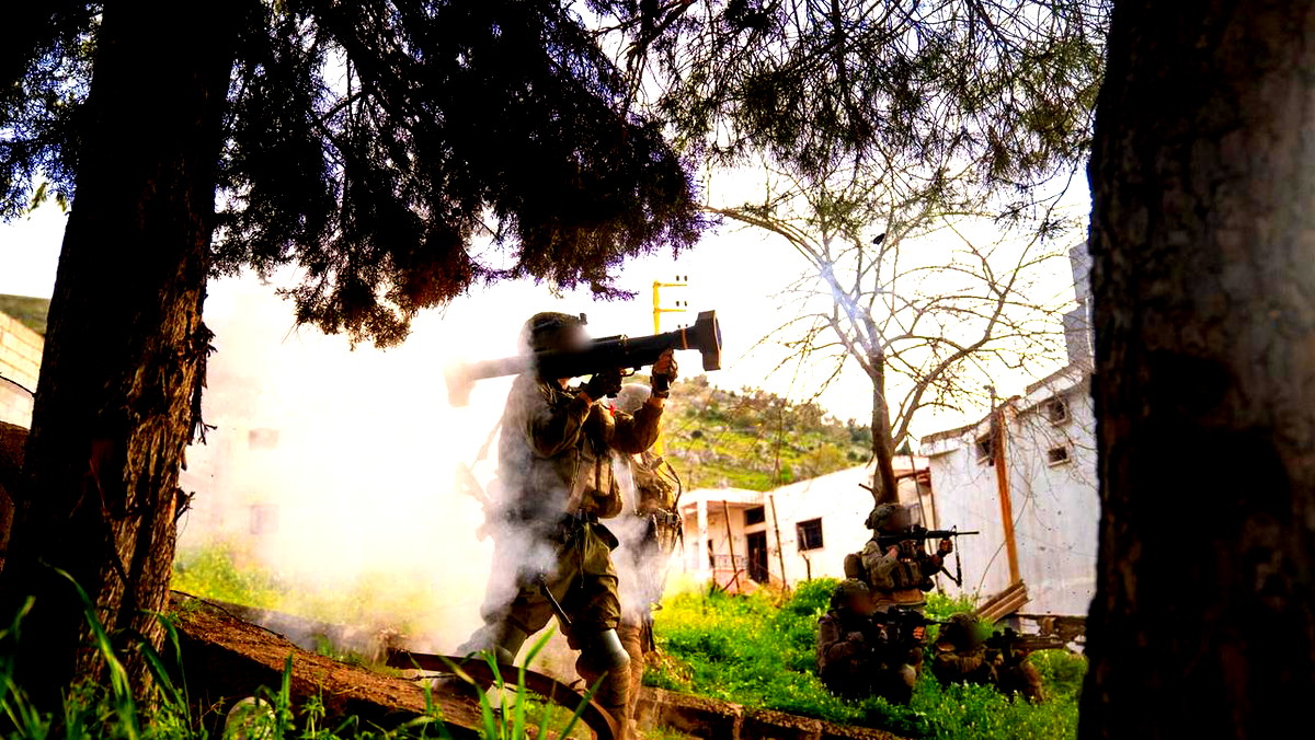 ضحايا مدنيون جراء غارات إسرائيلية على جنوب لبنان… مصادر: إسرائيل تتبع سياسة الأرض المحروقة