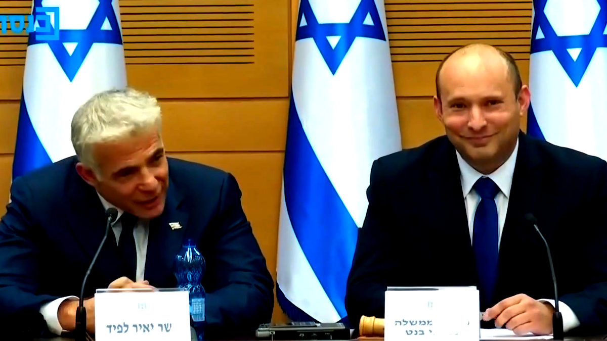 كبار المعارضة الإسرائيلية يوجهون رسائل إلى مقربي ترامب لمنع أي تدخل في الانتخابات القادمة