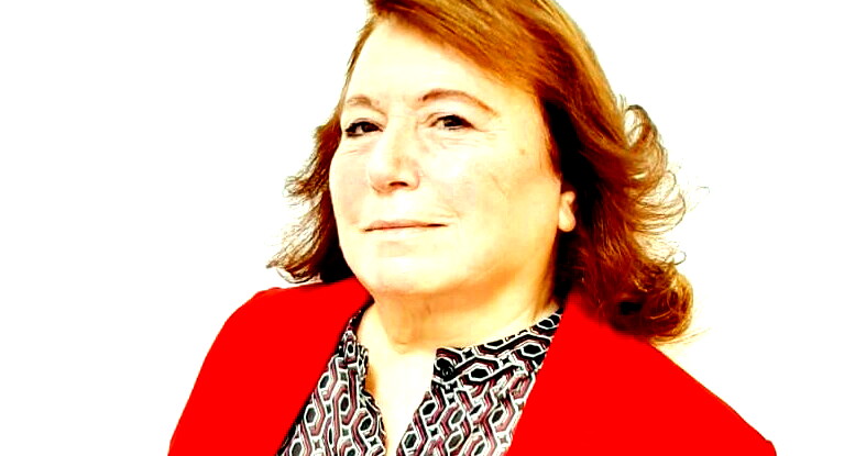 موشحات للفصح المجيد  عَلى الصَّليبِ غَفَر/  بقلم: أسماء طنوس 