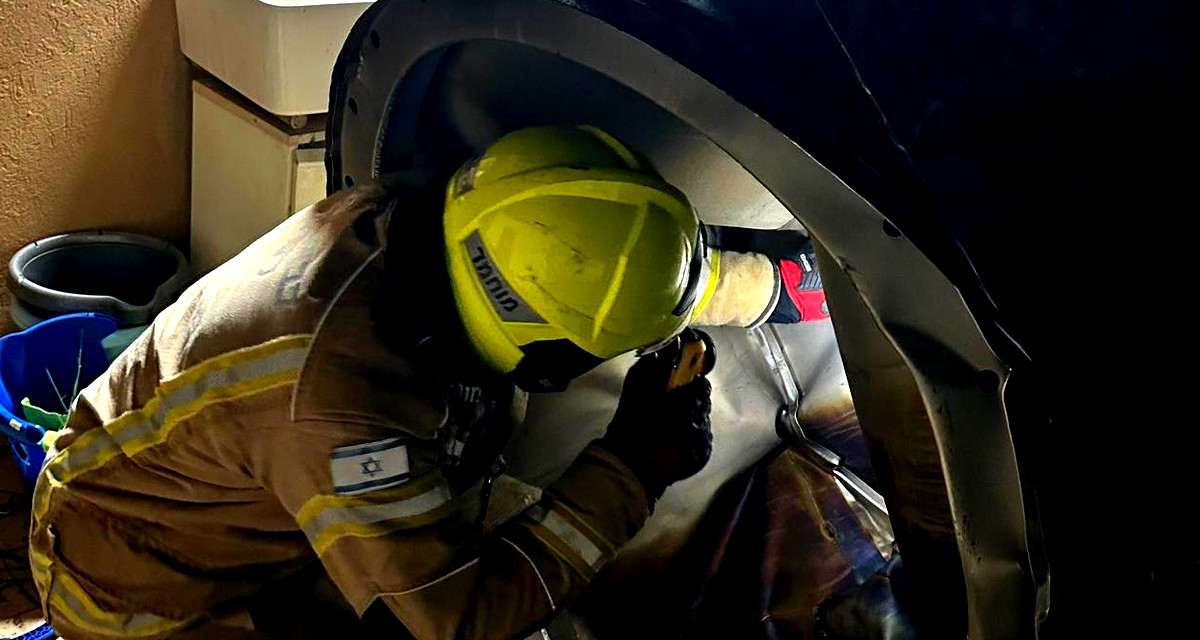 سقوط شظية صاروخية في ساحة منزل ببلدة "ركفت" في الجليل دون وقوع إصابات