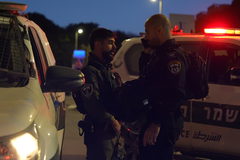القدس: إخلاء منازل وتفكيك رأس حربي لصاروخ إيراني سقط ولم ينفجر في المنطقة الشرقية