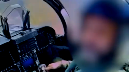 شاهدوا - اعتقال فلسطيني بشبهة إبتزاز إسرائيلية منتحلاً شخصية ضابط في الموساد وطيار إسرائيلي مستعيناً بال AI