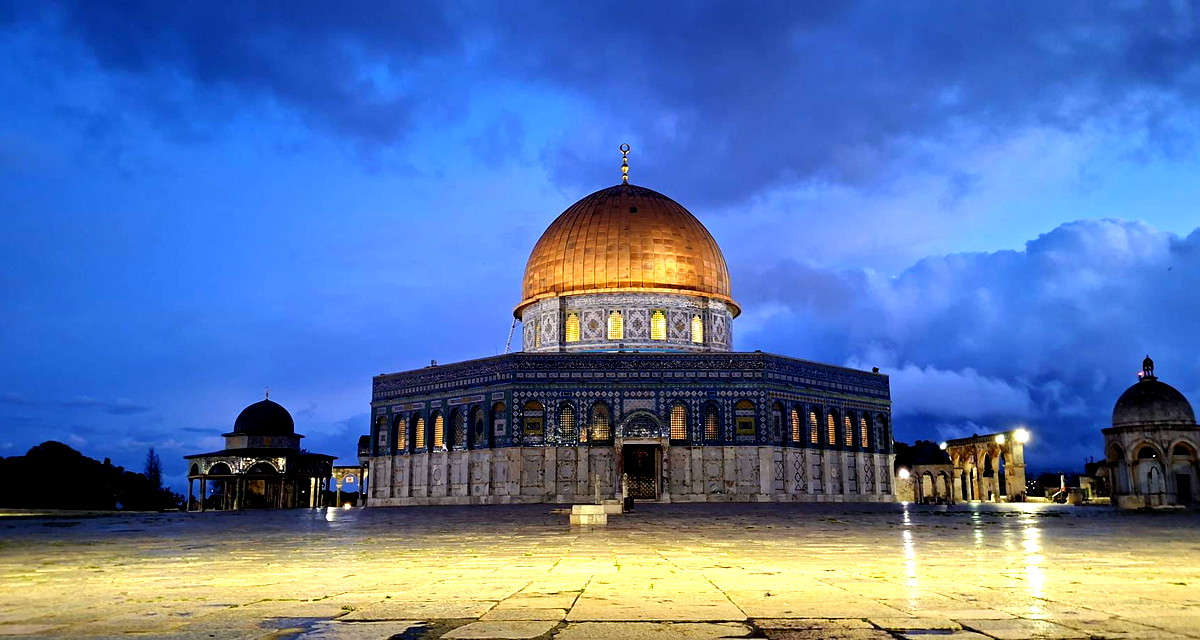  الطيبي : قرار المحكمة العليا بشأن التظاهرات يثبت مجددًا : القيود في الأقصى سياسية عنصرية بحتة" 