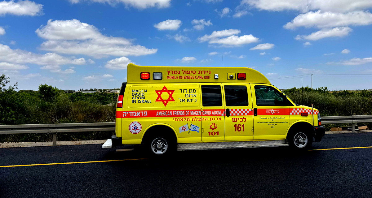 مصرع رجل (48 عامًا) وإصابة آخر إثر حادث طرق وقع بين شاحنتين على شارع 232 جنوب البلاد