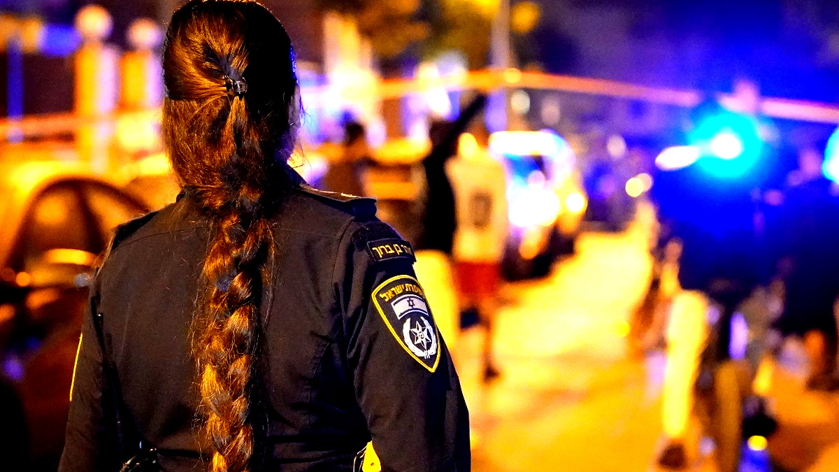 جريمة إطلاق نار في جسر الزرقاء: إصابة شخصين بجراح متوسطة وطفيفة