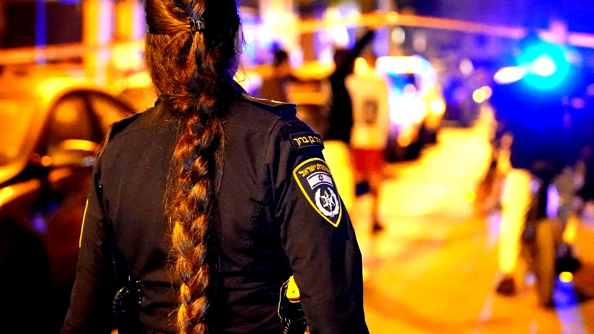 جريمة إطلاق نار في اللد: إصابة شاب (30 عاماً) بجراح خطيرة