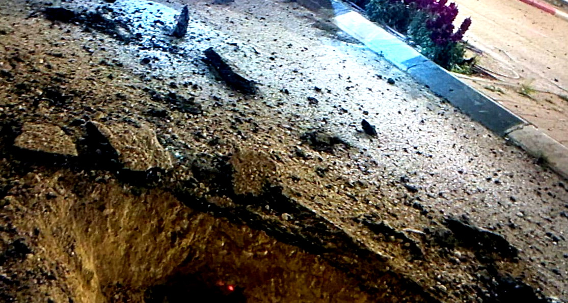 هجوم صاروخي إيراني واسع على الشمال والمركز والجنوب:إصابات طفيفة في النقب