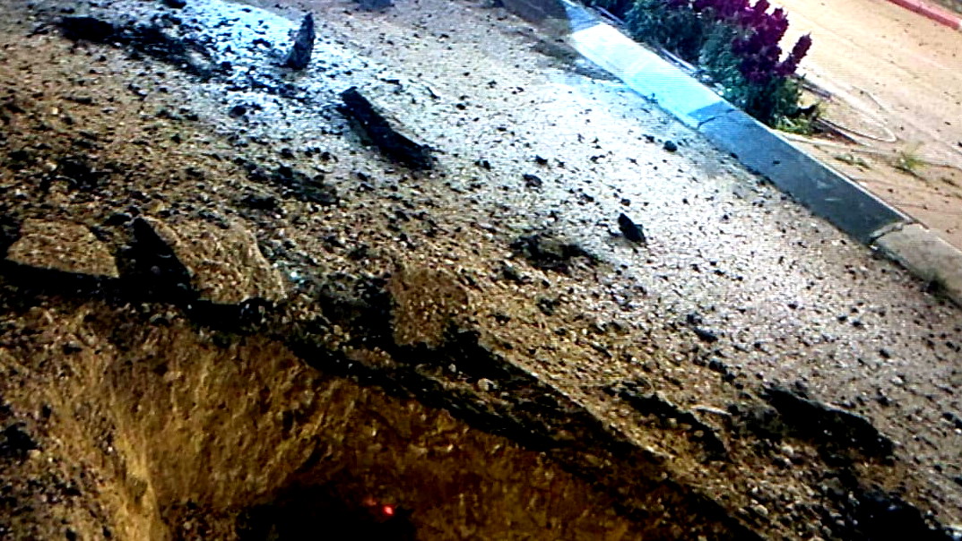 هجوم صاروخي إيراني واسع على الشمال والمركز والجنوب:إصابات طفيفة في النقب