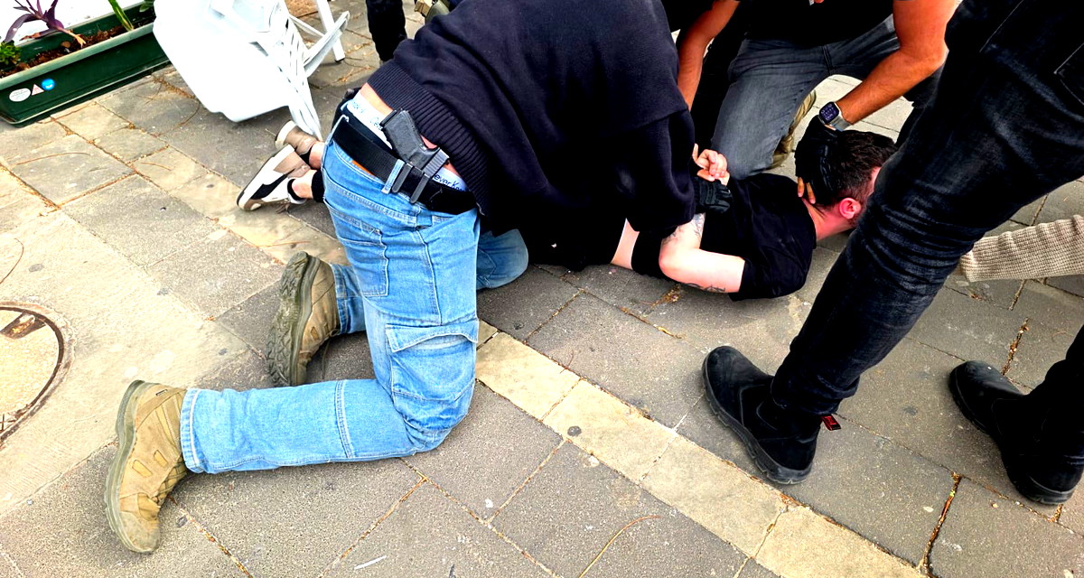 حيفا: اعتقال شاب بشبهة التجسس لصالح إيران وتصنيع متفجرات لاستهداف شخصيات بارزة 