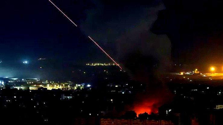 بين التفاوض والتصعيد: صفارات الإنذار تدوي على الحدود الشمالية.. وتحركات دبلوماسية لاحتواء الأزمة