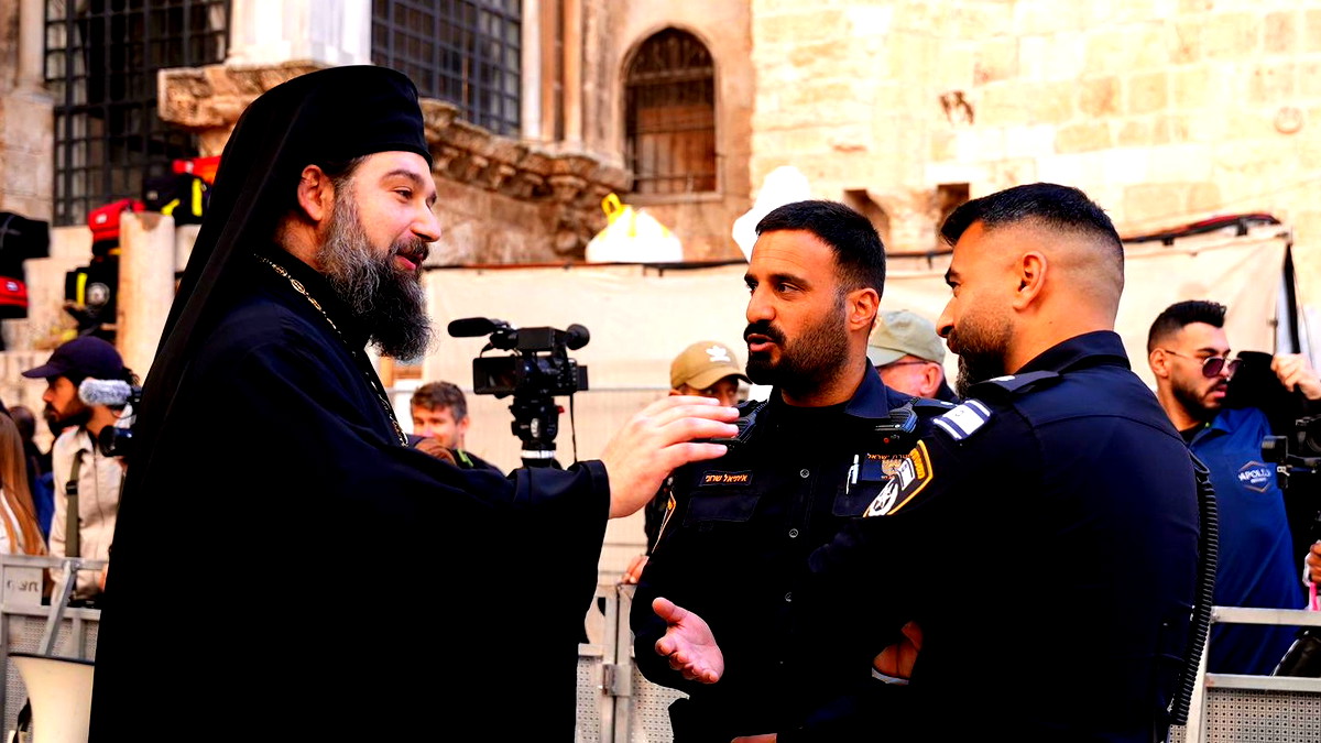 القدس: إحياء “سبت النور” في كنيسة القيامة.. تحت إجراءات أمنية مشددة