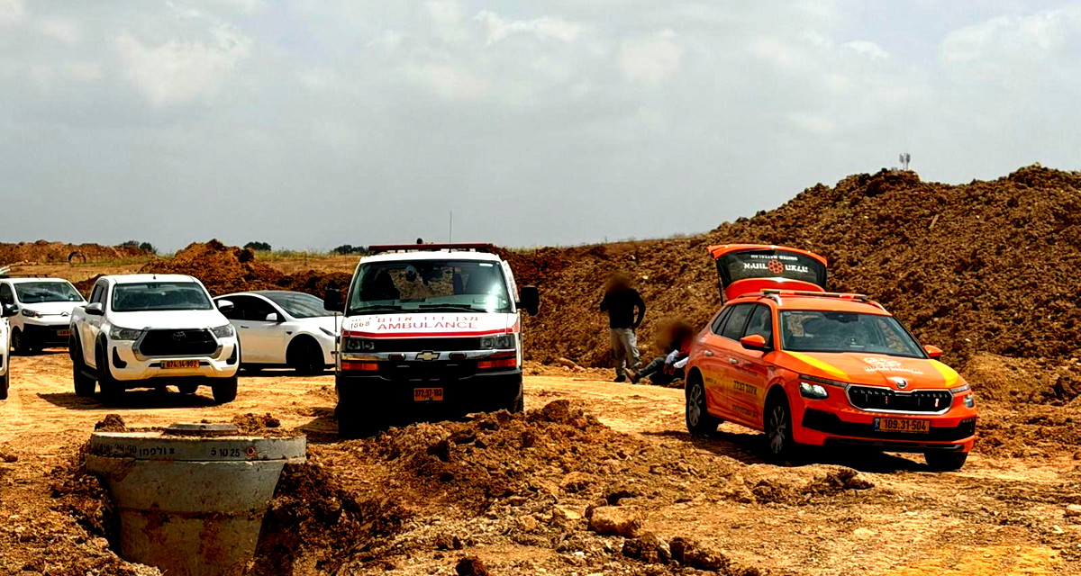 كريات جات: إصابة خطيرة لشاب دهسه جرّار داخل موقع العمل