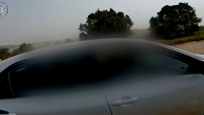 النقب- طفل 11 عاماً يقود سيارة في اللقية ومعه 4 أطفال