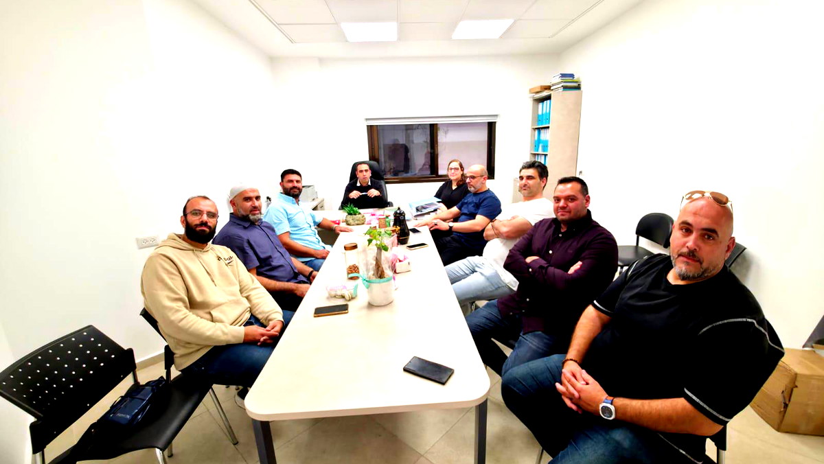 بلدية كفرقرع : اجتماع لجان الأهالي لمدارس كفرقرع وانتخاب الشيخ نسيم عثامنة رئيسًا للجان الاهالي المدرسيّة في المدينة .