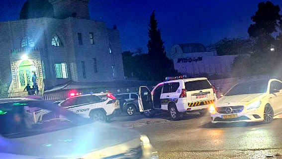 إصابة طفل (7 سنوات) بجراح خطيرة إثر تعرضه للطعن في مدينة رهط