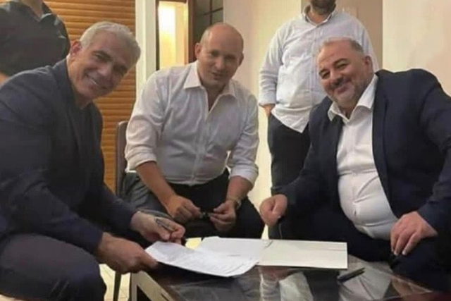 منصور عباس: تحريض نتنياهو وحلفائه لن يردعنا.. ونسعى لـ "مشتركة تقنية" لإسقاط حكومة اليمين