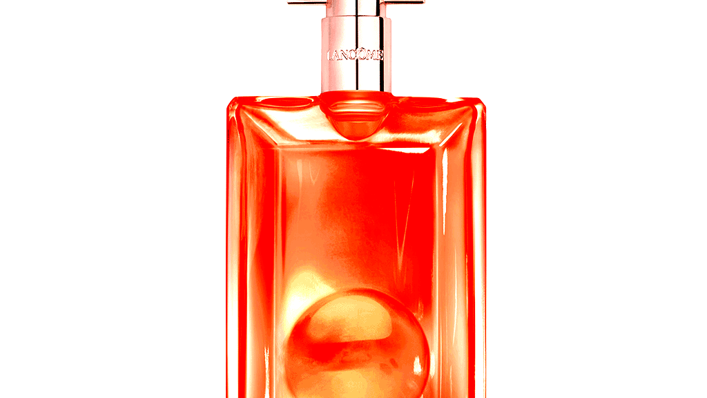 لانكوم تطلق عطر Idôle Peachn Roses للنساء اللواتي يعشقن عطراً منعشاً أنثوياً وآسراً