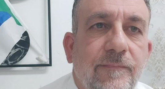 جنبلاط يفضح أوراق عائلته وأبيه وأُمّه!