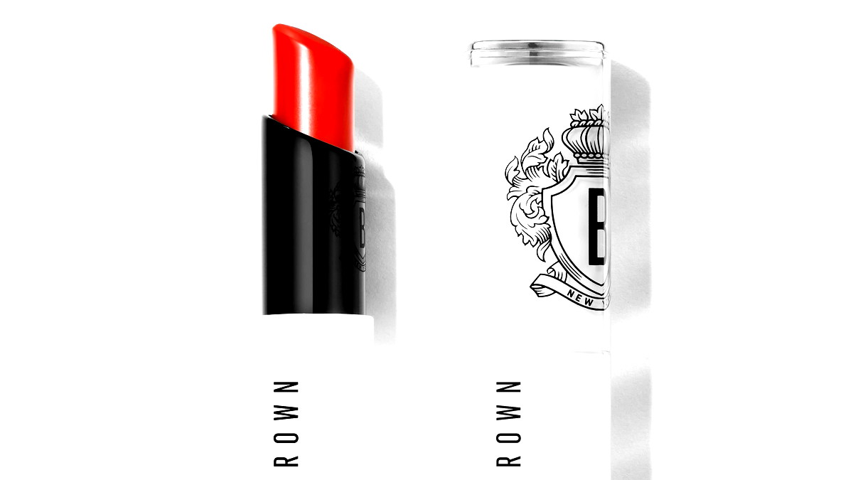 Extra Lip Tinted Balm & Extra Blushing Lip Oil: ماركة المكياج الفاخرة والمهنية بوبي براون تطلق ابتكارين جديدين للعناية اليومية بالشفاه