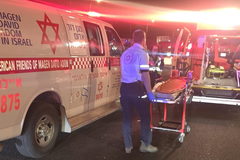 النقب: إصابة خطيرة لرجل (37 عاماً) إثر اصطدام مركبته بحاجز فصل على شارع 60 قرب ابو كف