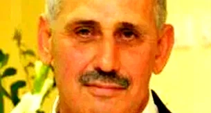 " إن أجت غنّت ، وإن ما أجت غنّت " 